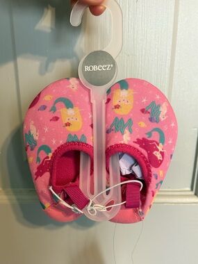 NEW Robeez Pink Mermaid Print Baby Water Shoes 6-9month
